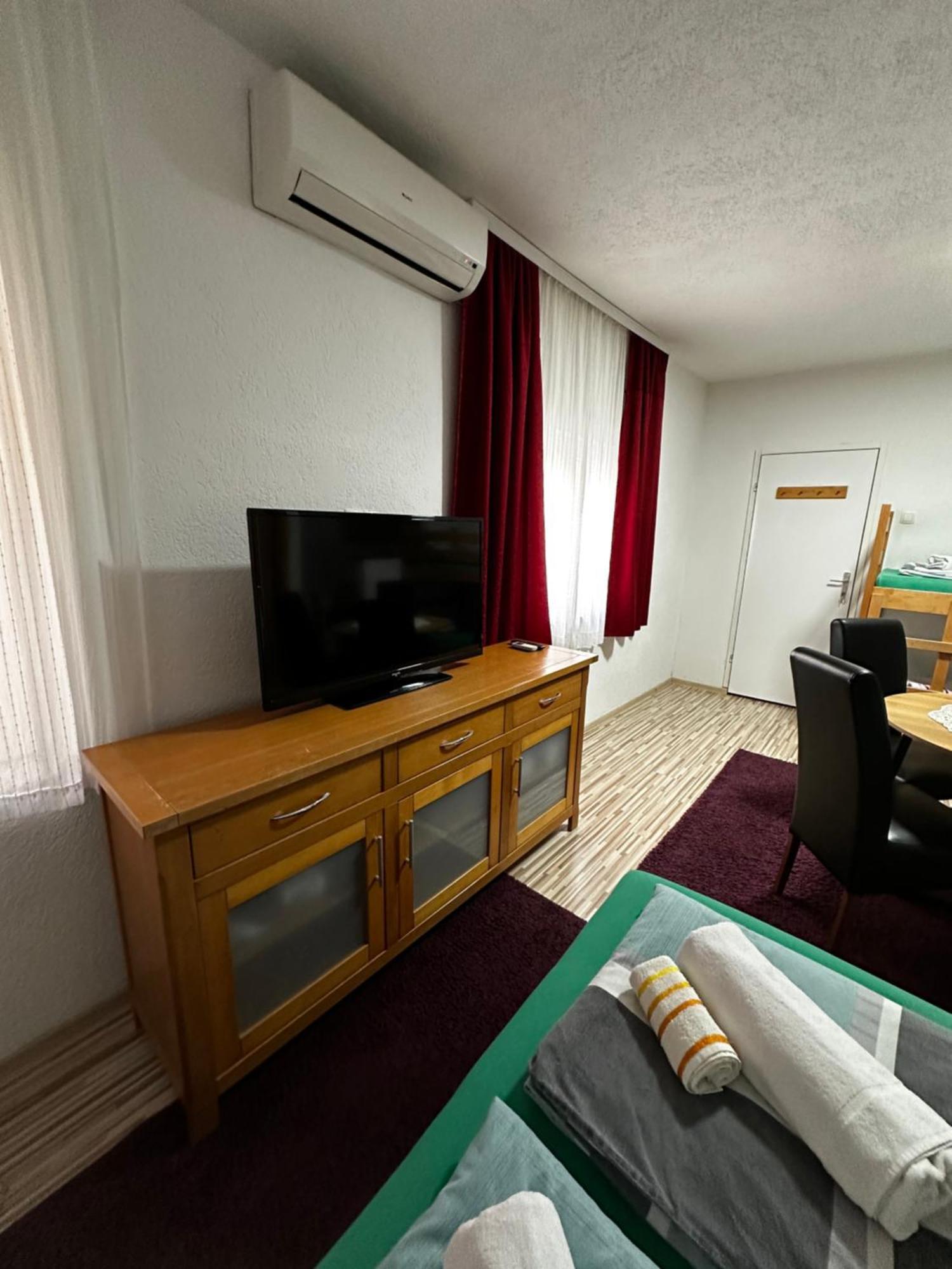 Guest House Nana 모스타르 외부 사진